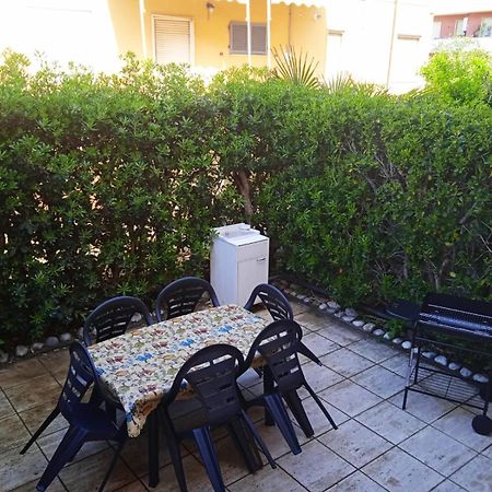 Casa Vacanza Leonida Carrara Luaran gambar