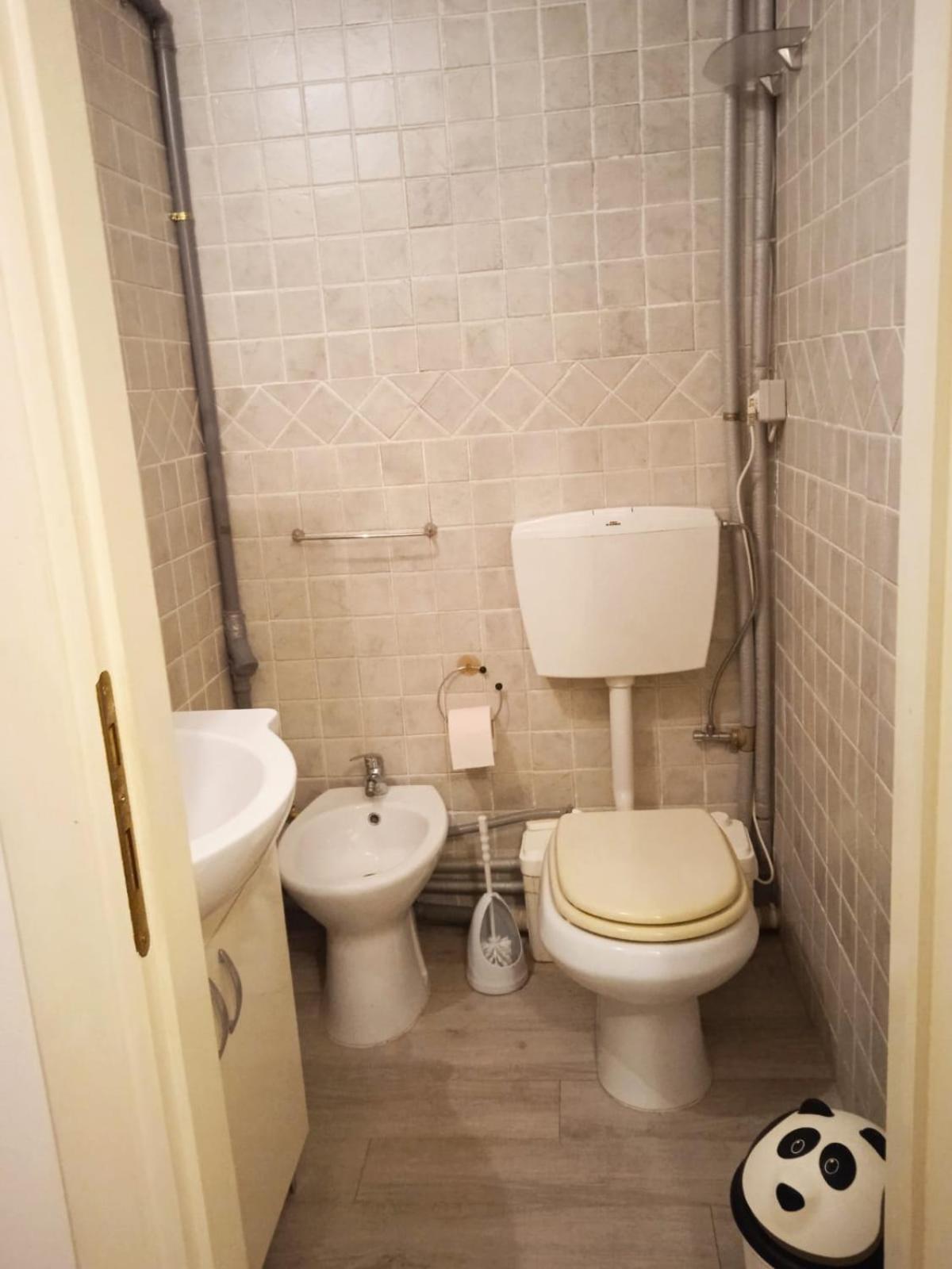 Casa Vacanza Leonida Carrara Luaran gambar
